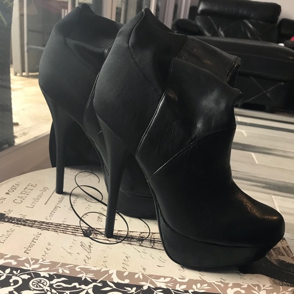 Steve Madden Shoes - Steve Madden “Neley” Platform Thigh High Boots